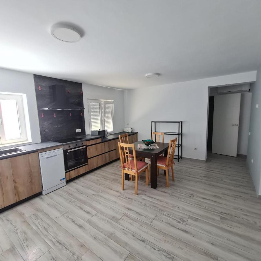 Апартаменты Apartament Lux Винарос Экстерьер фото